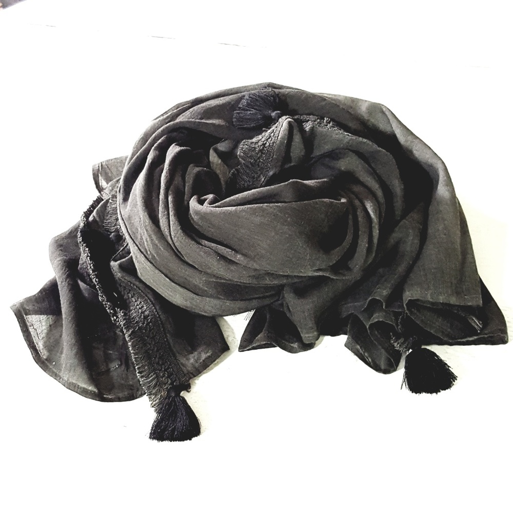 Mud Pie Oversized Gray Cotton Tassel Scarf Wrap